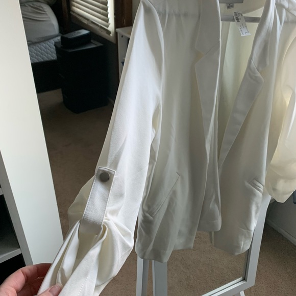 White blazer - Picture 2 of 2
